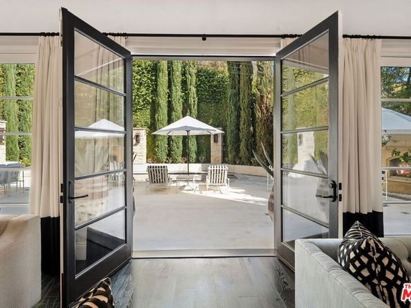 1600 Clear View Drive, Beverly Hills CA 90210