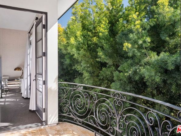 1600 Clear View Drive, Beverly Hills CA 90210
