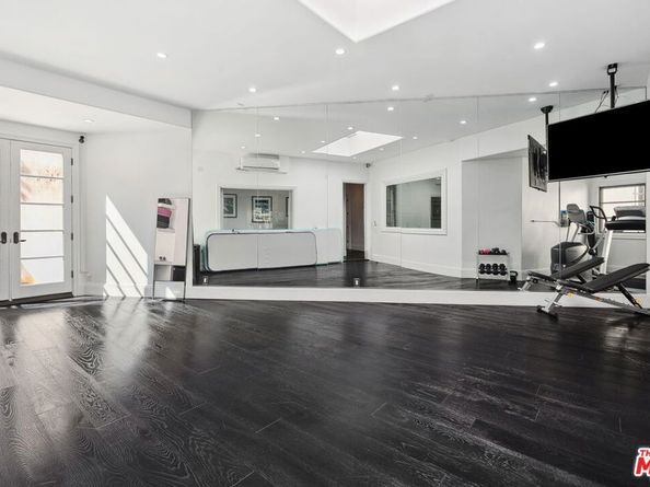 1600 Clear View Drive, Beverly Hills CA 90210