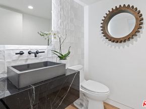 1620 Electric Avenue, Venice CA 90291