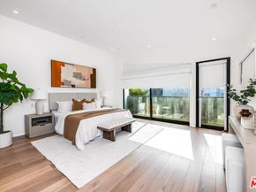 1620 Electric Avenue, Venice CA 90291
