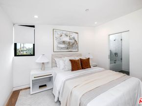 1620 Electric Avenue, Venice CA 90291