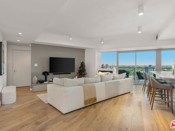 13600 Marina Pointe Drive 1906, Marina Del Rey CA 90292