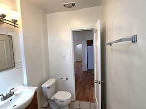 6141 Hazeltine Avenue, Van Nuys CA 91401