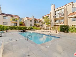 8180 Manitoba Street 102, Playa Del Rey CA 90293