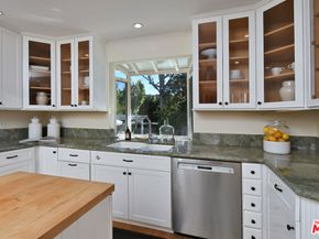 4170 Crisp Canyon Road, Sherman Oaks CA 91403