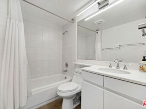 2960 Neilson Way 103, Santa Monica CA 90405