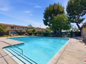 12328 Runnymede Street 4, North Hollywood CA 91605