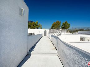 11535 Rochester Avenue 308, Los Angeles CA 90025