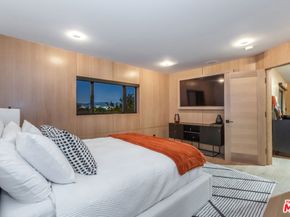 3914 Fredonia Drive, Los Angeles CA 90068