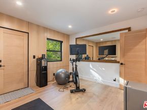 3914 Fredonia Drive, Los Angeles CA 90068