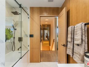 3914 Fredonia Drive, Los Angeles CA 90068