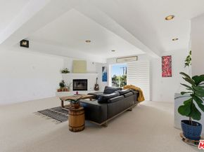 2385 Roscomare Road E17, Los Angeles CA 90077