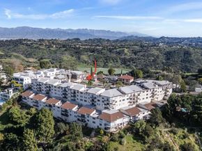 2385 Roscomare Road E17, Los Angeles CA 90077