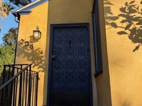 208 S Westmoreland Avenue, Los Angeles CA 90004