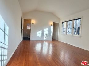 208 S Westmoreland Avenue, Los Angeles CA 90004