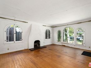 704 17th Street, Santa Monica CA 90402