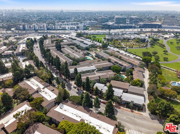 6605 Green Valley Circle 109, Culver City CA 90230