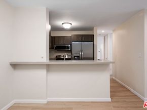 6605 Green Valley Circle 109, Culver City CA 90230