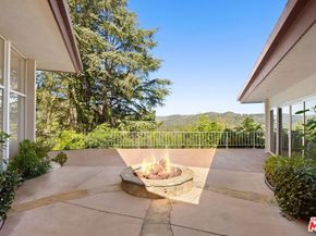 1743 Stone Canyon Road, Los Angeles CA 90077