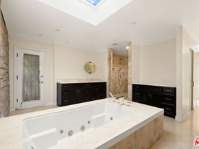 1743 Stone Canyon Road, Los Angeles CA 90077