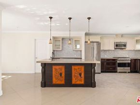 1743 Stone Canyon Road, Los Angeles CA 90077