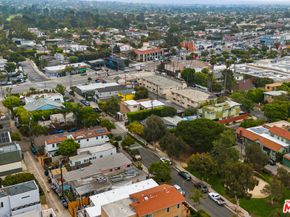 802 Ozone Street, Santa Monica CA 90405