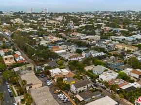 802 Ozone Street, Santa Monica CA 90405