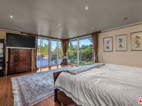 10810 Via  Verona Street, Los Angeles CA 90077