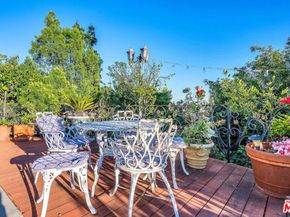 10810 Via  Verona Street, Los Angeles CA 90077