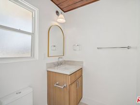 8061 Hesperia Avenue, Reseda CA 91335