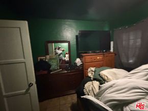 10923 S Inglewood Avenue, Inglewood CA 90304