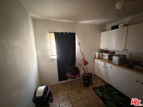 10923 S Inglewood Avenue, Inglewood CA 90304