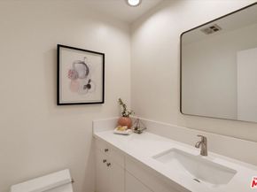 806 Washington Avenue, Santa Monica CA 90403