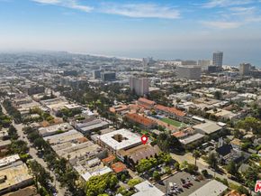 806 Washington Avenue, Santa Monica CA 90403