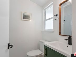 12610 Keswick Street, North Hollywood CA 91605