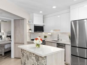 8040 Girard Ave 2, La Jolla CA 92037