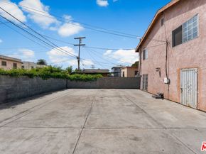 602 W 40th Place, Los Angeles CA 90037