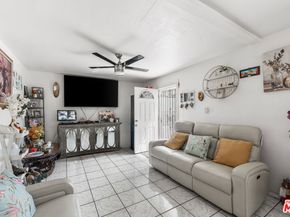 602 W 40th Place, Los Angeles CA 90037