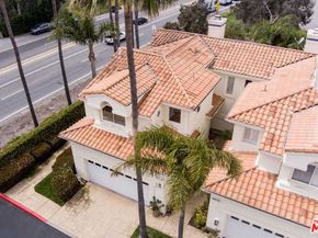6483 Zuma View Place 106, Malibu CA 90265