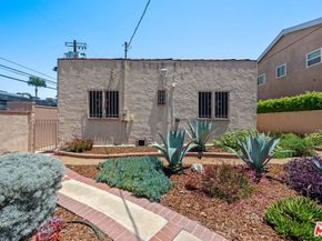637 N Detroit Street, Los Angeles CA 90036