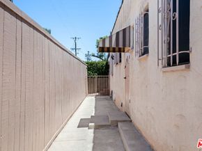637 N Detroit Street, Los Angeles CA 90036
