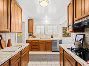 637 N Detroit Street, Los Angeles CA 90036