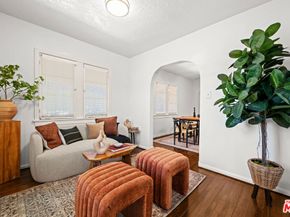 637 N Detroit Street, Los Angeles CA 90036
