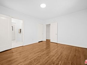 637 N Detroit Street, Los Angeles CA 90036