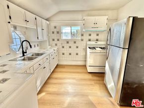 1454 W 28th Street, Los Angeles CA 90007