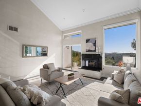 4927 Alatar Drive, Woodland Hills CA 91364