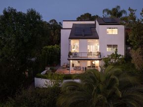 4927 Alatar Drive, Woodland Hills CA 91364