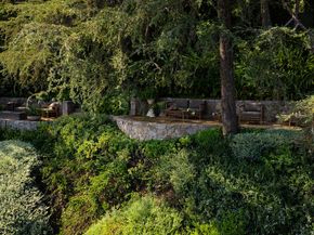 664 Elkins Road, Los Angeles CA 90049