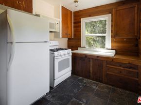 1854 Jewett Drive, Los Angeles CA 90046